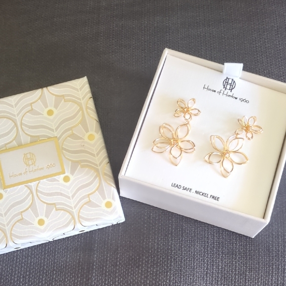 House of Harlow 1960 Jewelry - House of Harlow 1960 Gold Flower Earrings